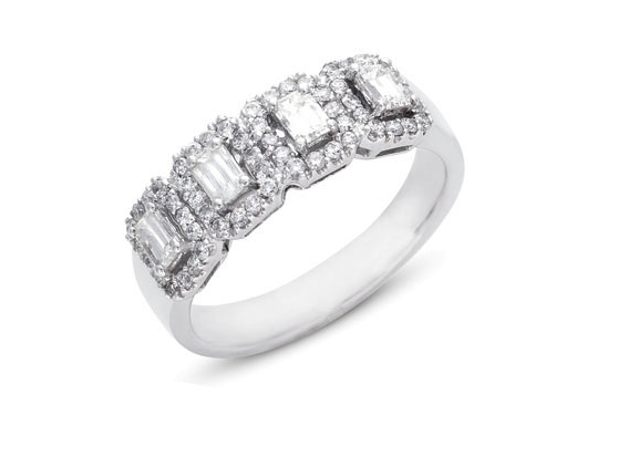 WHITE GOLD DIAMOND RING