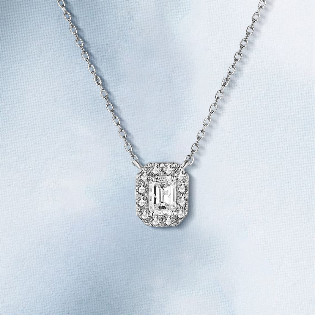 14K WHITE GOLD DIAMOND PENDANT