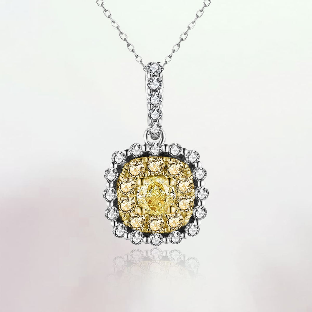 WHITE GOLD AND DIAMOND PENDANT