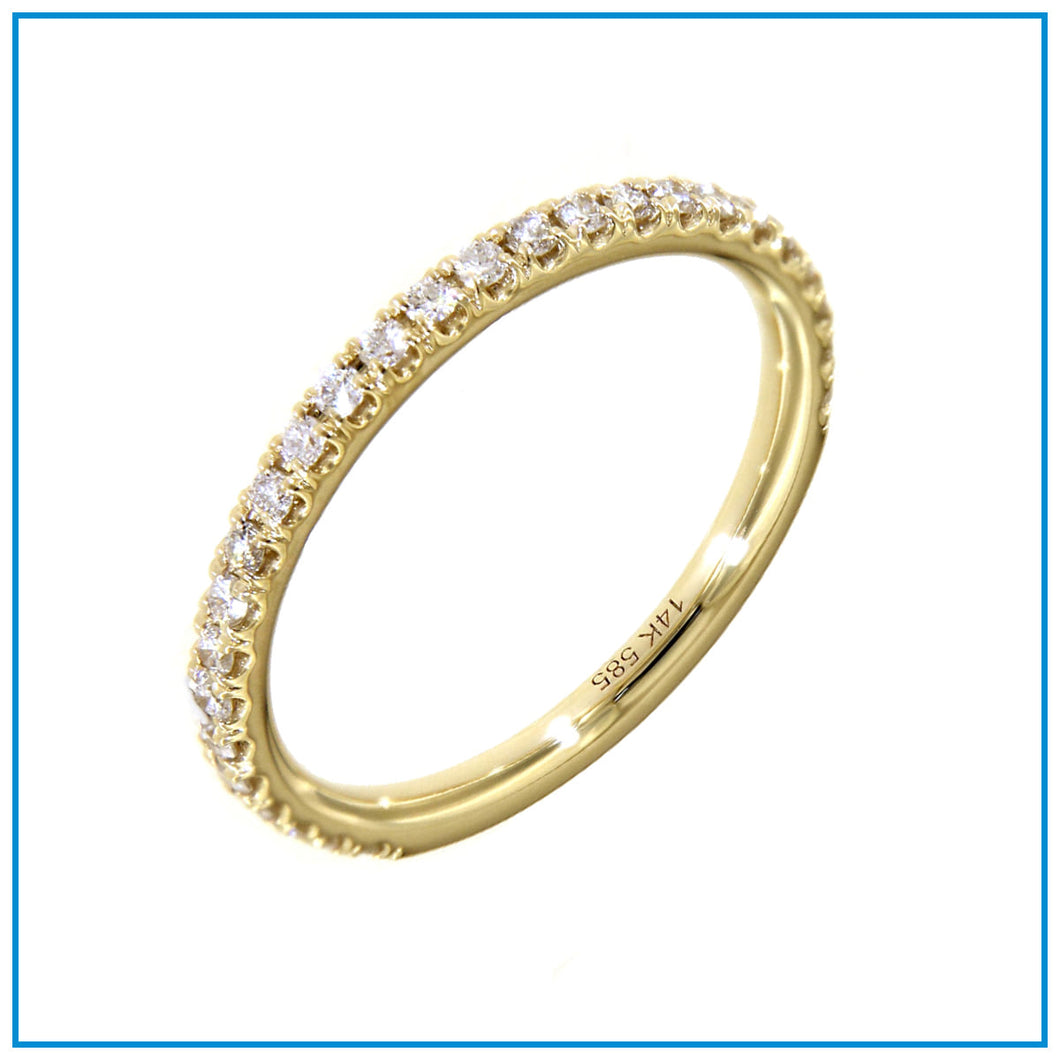 14K YELLOW GOLD BAND WITH DIAMONDS